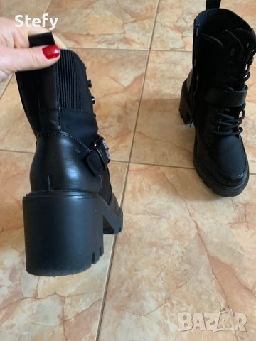 Черни боти, снимка 2 - Дамски боти - 38690776
