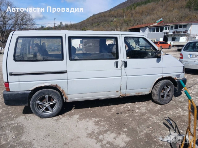 VW Transporter T4, 2.5 tdi, 1997 г на части, снимка 4 - Бусове и автобуси - 54115722