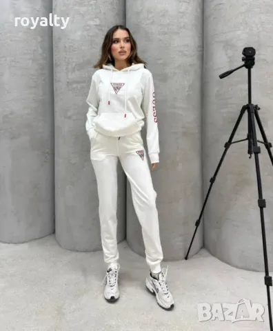 Guess дамски комплекти , снимка 5 - Спортни екипи - 49824476
