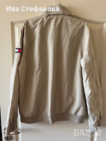 Ново бежово оригинално марково яке Tommy Hilfiger , снимка 2 - Якета - 51801377