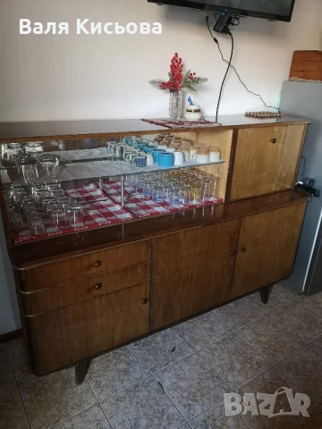 Старинни мебели, снимка 8 - Шкафове - 32067364