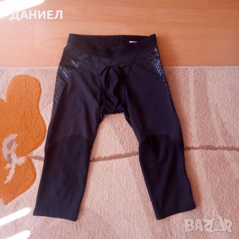 Оригинален Дамски клин NIKE PRO раэмер М дължина 3/4 , снимка 2 - Клинове - 32010938