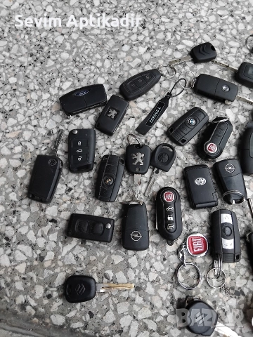 Ключове за различни модели автомобили , снимка 9 - Ключове - 51832498