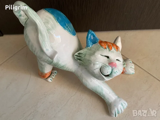 Голяма Керамична фигурка на разтягаща се котка., снимка 2 - Декорация за дома - 55858567