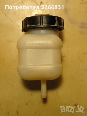 ВАЗ Лада Жигули 2101-казанче спирачна течност съединител СССР 
