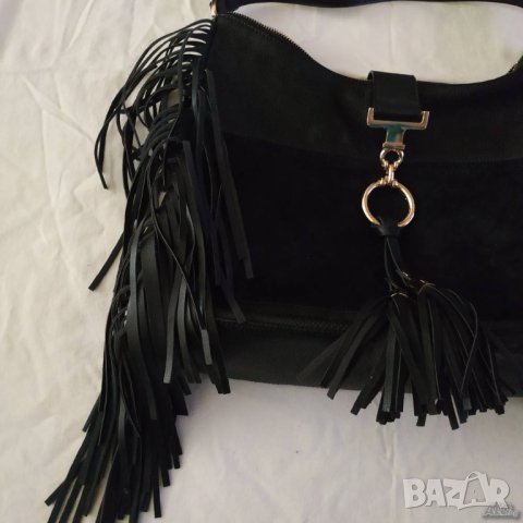 Английска дамска черна кожена чанта River Island с ресни, снимка 3 - Чанти - 42593975