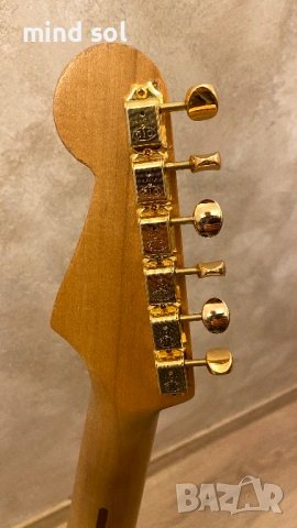 Squier by Fender 62 Reissue Stratocaster Red SQII-STR Japan MIJ, снимка 13 - Китари - 53220328