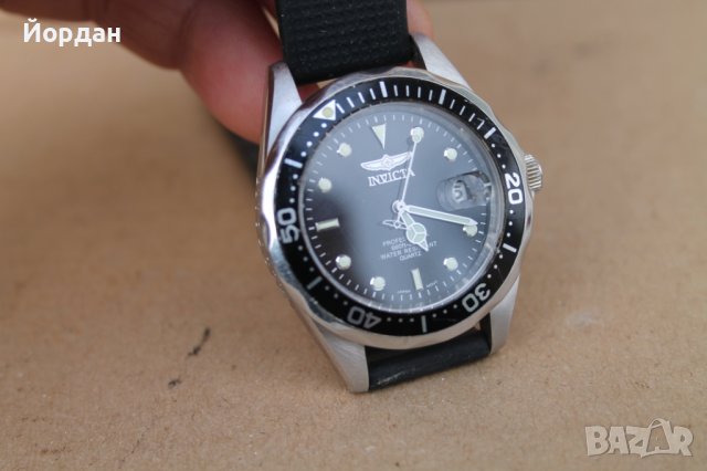 Мъжки часовник ''Invicta Profesional 200 m WR'', снимка 2 - Мъжки - 42435022