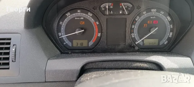 Skoda Fabia 1.4, снимка 7 - Автомобили и джипове - 48374413