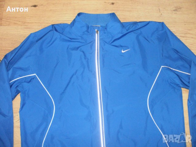NIKE тънка ветровка за туризъм XL, снимка 2 - Спортни дрехи, екипи - 37957787
