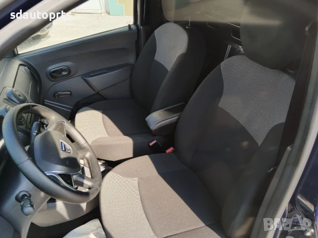 Топ Състояние Dacia Dokker 2018 1.6 SCe 93689 км, снимка 11 - Автомобили и джипове - 50733063