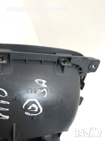 Дръжка за вътрешна врата за Mercedes W639 Vito (2006) A6397600061, снимка 2 - Части - 54214807