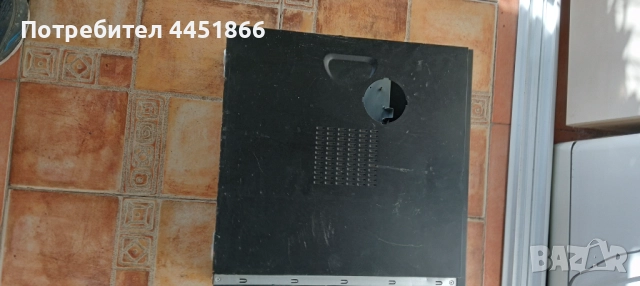 Кутия от компютър, снимка 5 - Захранвания и кутии - 52849814