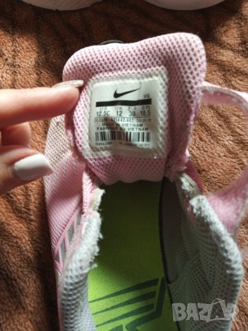 Маратонки Nike , снимка 2 - Детски маратонки - 44474371