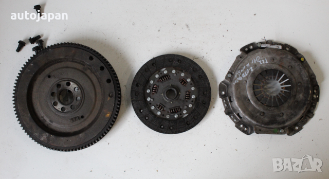 Комплект маховик, притискателен диск, феродов диск Тойота авенсис т22 2.0тд 90кс комби 01г Toyota av, снимка 3 - Части - 44635626