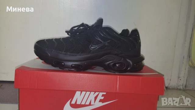 Маратонки NIKE AIR MAX PLUS TRIPLE, снимка 7 - Маратонки - 51794212