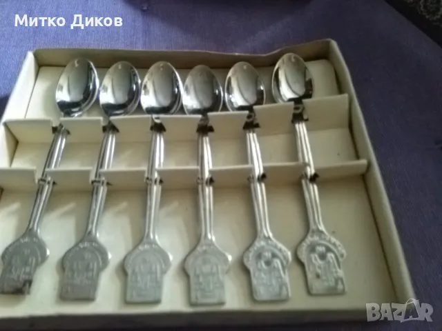 Винтидж от соца нови 6 лъжички  за кафе чай на Велико Търново в кутия