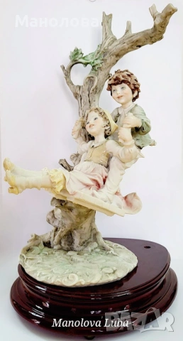 Голяма фигура Capodimonte подписана B. Merli. , снимка 5 - Колекции - 53123877