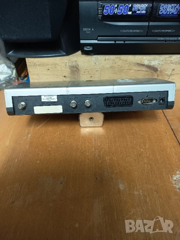 Цифров сателитен приемник , снимка 5 - Приемници и антени - 51536961