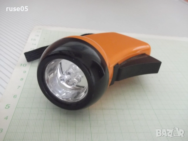 Фенер диоден с динамо работещ