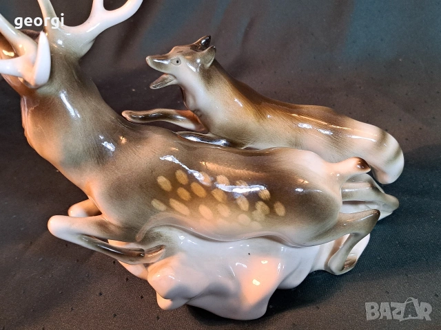 порцеланова статуетка Royal Dux Czechoslovakia елен , снимка 2 - Статуетки - 54175198