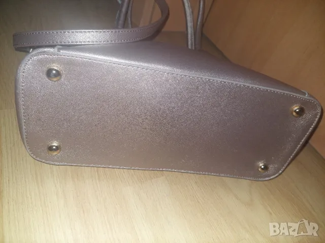 Дамска златиста чанта , снимка 5 - Чанти - 49047204