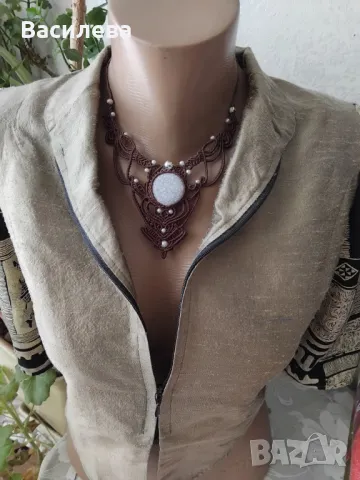 Колие, снимка 2 - Колиета, медальони, синджири - 49222662