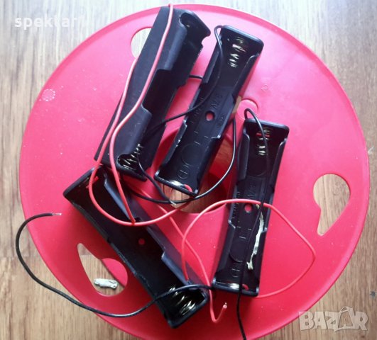 кутийка с изводи за литиево йон 18650 с изводи единични и четворки, снимка 1