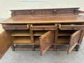 Масивна ретро креденца / бюфет с дърворезба и заключващи се чекмеджета, снимка 5