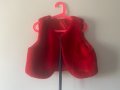 Червено пухено елече, снимка 1 - Детски якета и елеци - 42777356