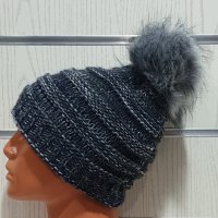Нова дамска плетена шапка тъмносин меланж с помпон/пух, снимка 9 - Шапки - 30963365