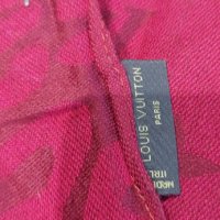 Луксозен шал Louid Vuitton, снимка 1 - Шалове - 42318329