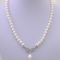 Колие  от бели  естествени перли,7мм-8мм, снимка 2 - Колиета, медальони, синджири - 38690670