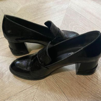 Дамски обувки от естествен лак, снимка 2 - Дамски елегантни обувки - 44709230