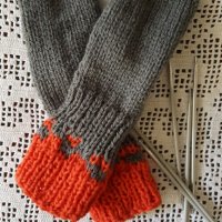 Ръчно плетени детски чорапи 20% вълна, снимка 1 - Чорапи - 30090639