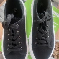Чисто нови , снимка 4 - Дамски ежедневни обувки - 42056473