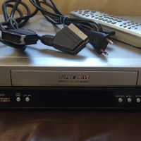 Panasonic VHS video , снимка 1 - Плейъри, домашно кино, прожектори - 44716478