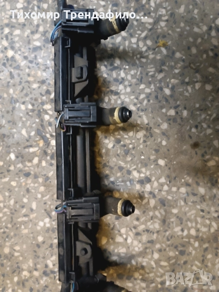 036906031M , 036 906 031M , дюзи бензин VW POLO 9N 1.4 BBY FUEL RAIL 036133319BF 036133320, снимка 1