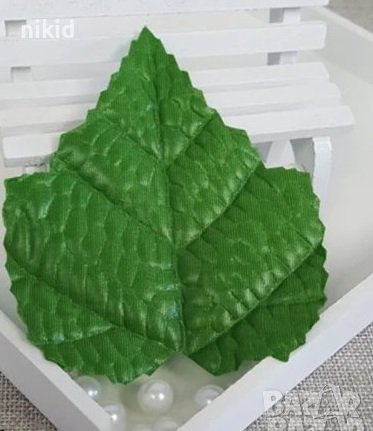 25 бр Изкуствени есенни листа листо за декорация и украса от текстил кленови лиани лиана, снимка 1