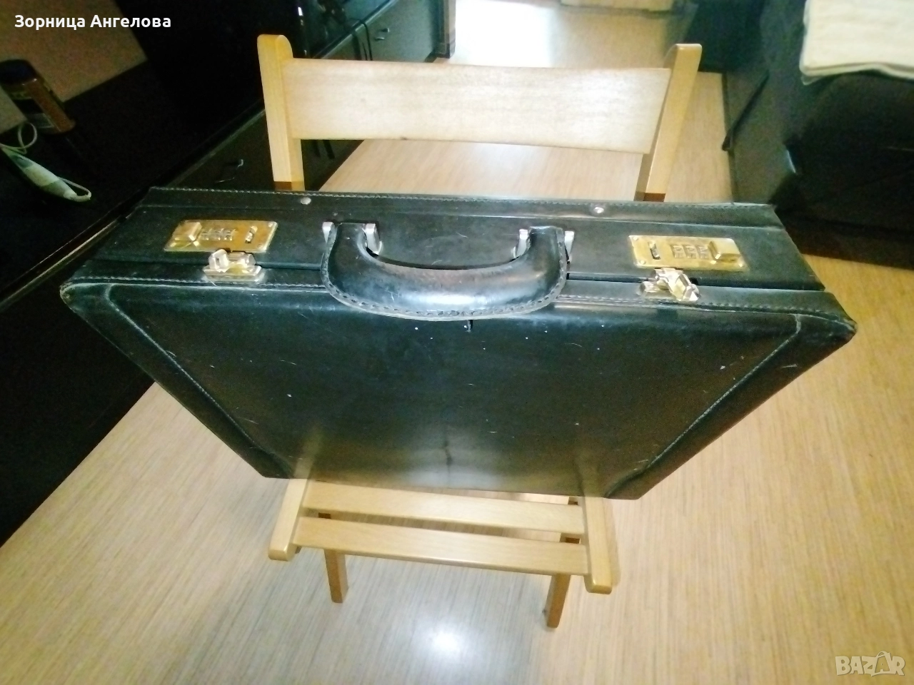 Винтидж бизнес куфарче с кодови ключалки PLANET – 46×33 см, снимка 1