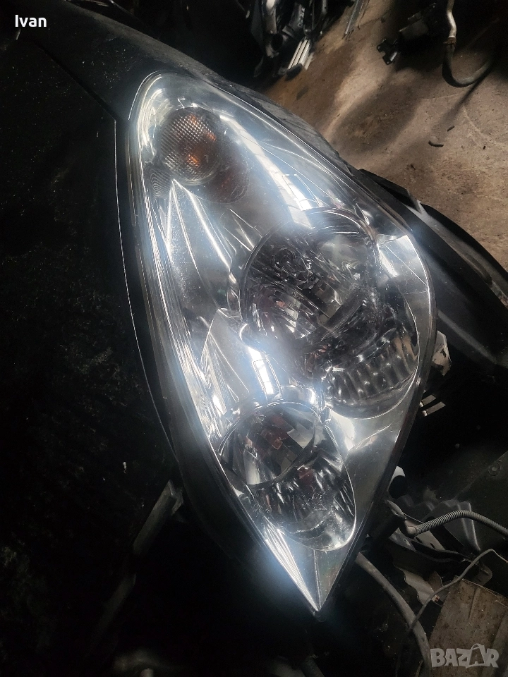 Ляв фар Тойота корола версо, снимка 1