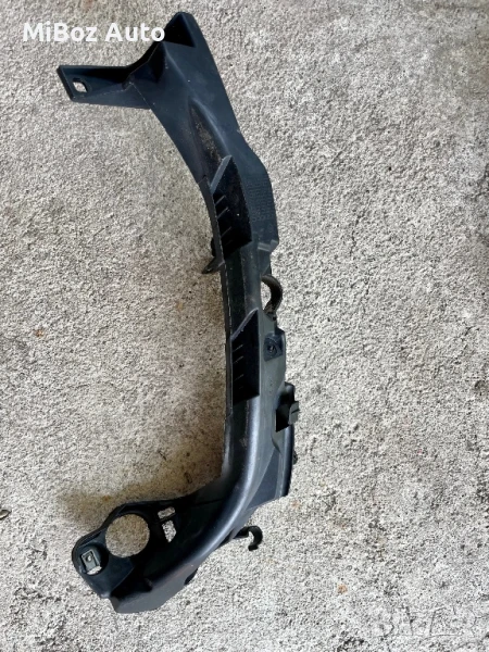 Държач стойка фар БМВ Е92 93 BMW, снимка 1