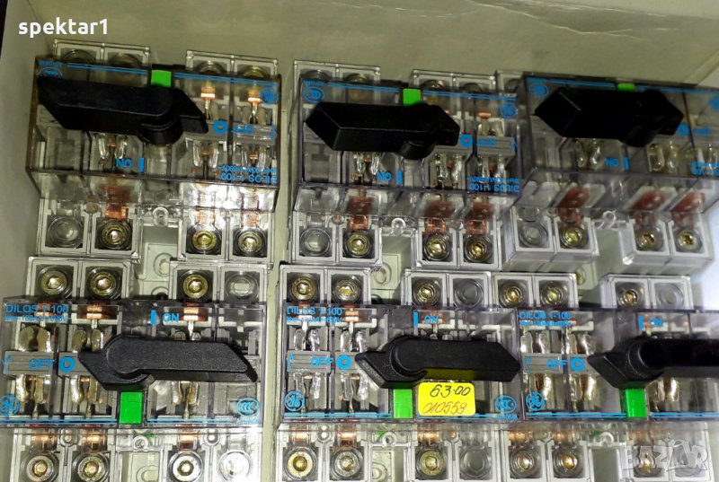 Пакетен прекъсвач с видимо разделения за табло 63 ампера, снимка 1