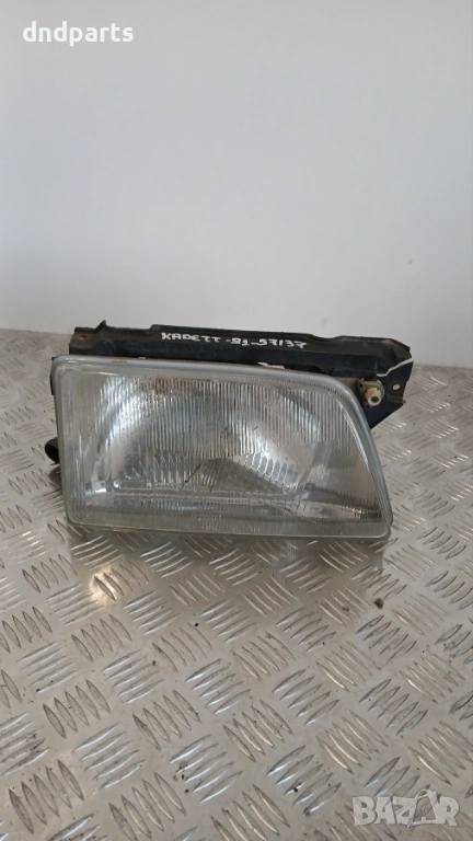 Десен фар Opel Kadett 1991г., снимка 1