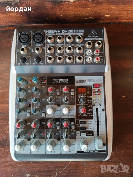 Пулт Behringer...без захранване , снимка 1