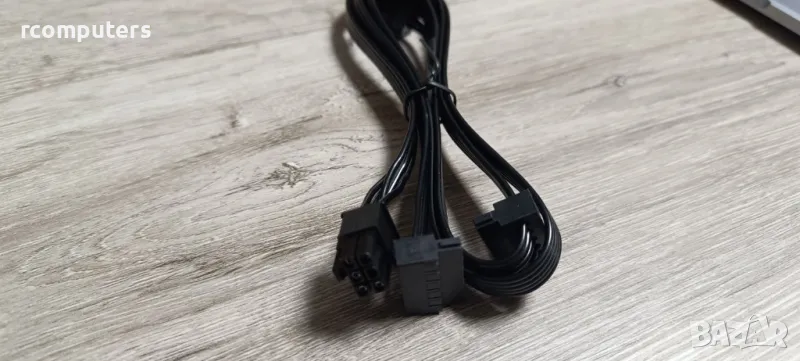 Кабел EVGA 6Pin - 4 SATA Angled HDD SSD Power Cable, снимка 1