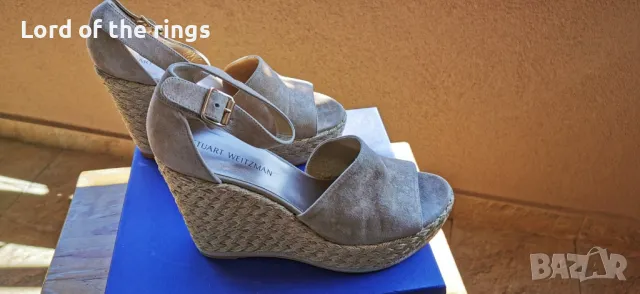 Маркови дамски велурени кожени сандали Stuart Weitzman - 41 номер, снимка 2 - Сандали - 49880639