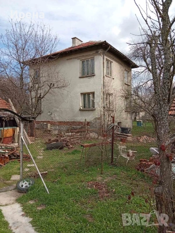 продавам къща