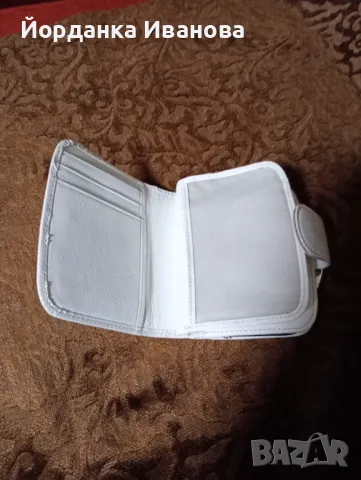 Бяла лачена чанта в комплект с портмоне, снимка 2 - Чанти - 48144955