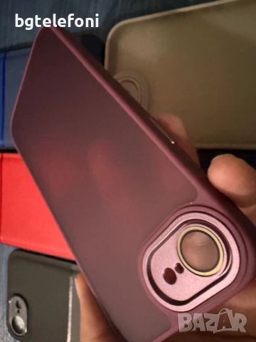 iPhone 16e различни гърбове, снимка 5 - Калъфи, кейсове - 52643285